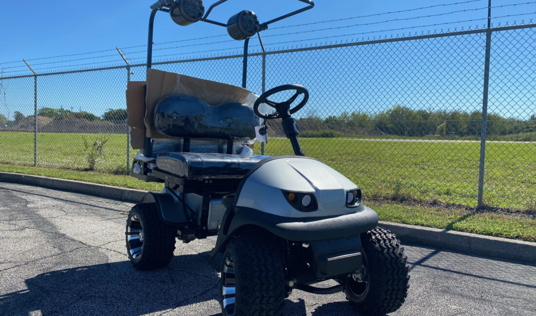 cricket grasshopper lifted stereo model candy apple red RX5 1100x650