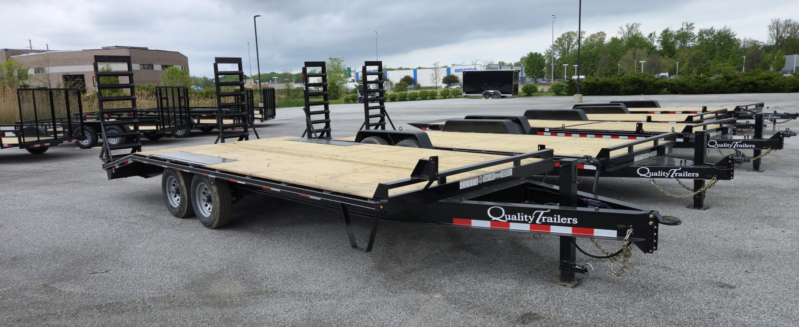 82x20 quality deckover trailer for sale front angle
